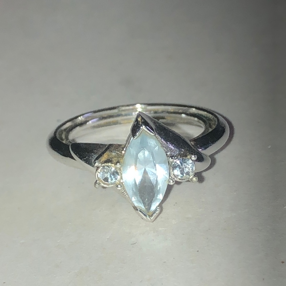 Avon Vintage Silver Tone Marquise Aquamarine Ring - Light Blue